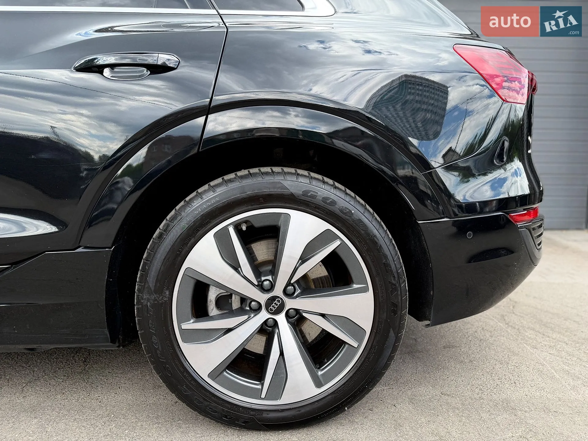 2023 Audi Q8 - мініатюра 14