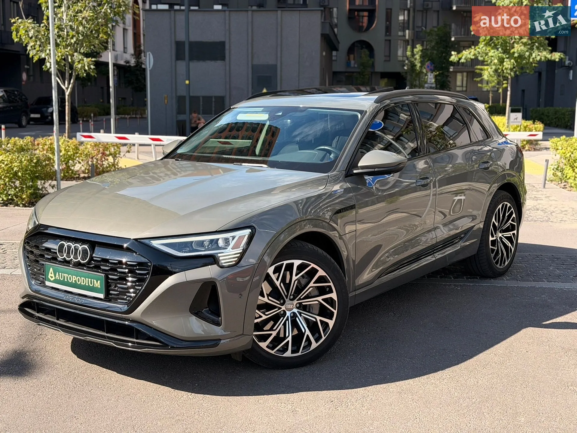2023 Audi Q8 - мініатюра 4