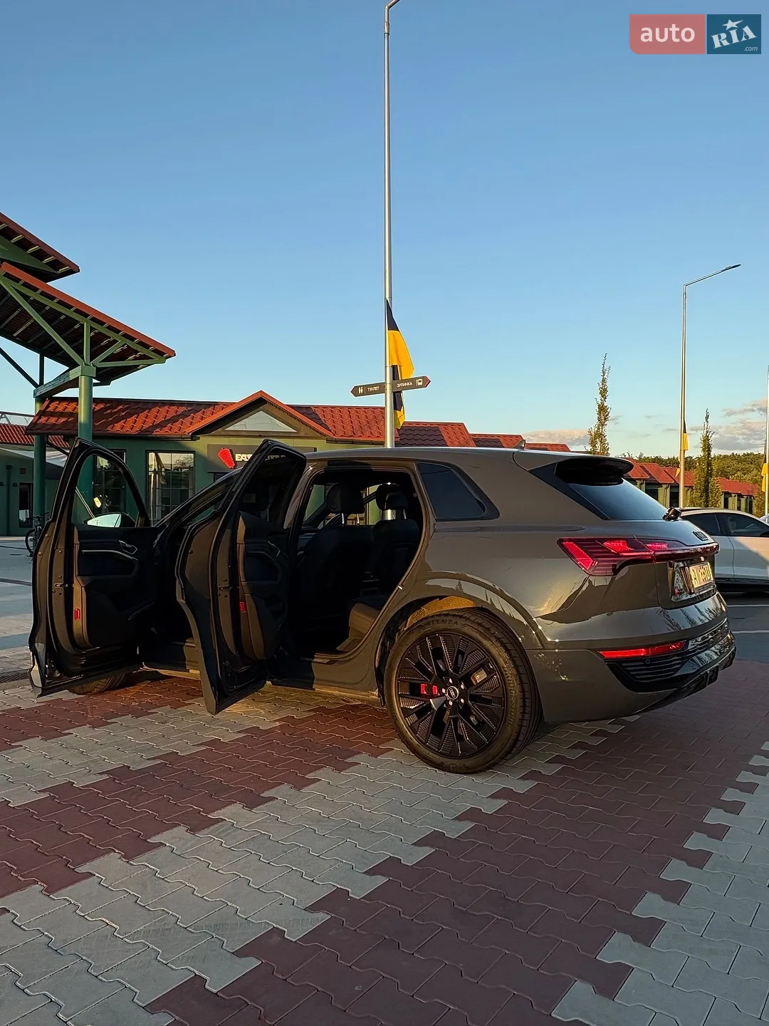 2023 Audi Q8 - мініатюра 7