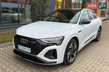 Позашляховик / Кросовер Audi Q8 Sportback e-tron 2023 в Чернівцях