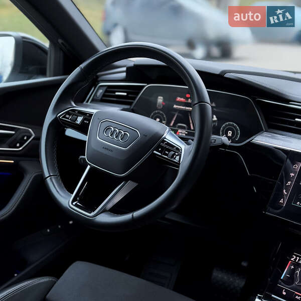 Внедорожник / Кроссовер Audi Q8 Sportback e-tron 2023 в Черновцах