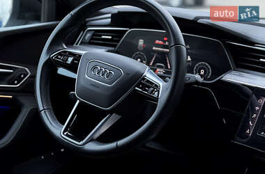 Внедорожник / Кроссовер Audi Q8 Sportback e-tron 2023 в 
