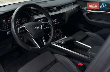 Внедорожник / Кроссовер Audi Q8 Sportback e-tron 2023 в 