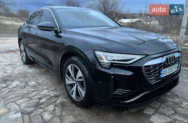 Позашляховик / Кросовер Audi Q8 Sportback e-tron 2023 в Харкові