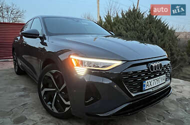 Внедорожник / Кроссовер Audi Q8 Sportback e-tron 2023 в 