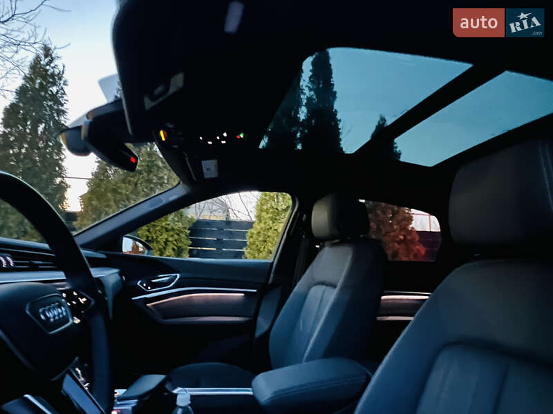 Внедорожник / Кроссовер Audi Q8 Sportback e-tron 2023 в Харькове