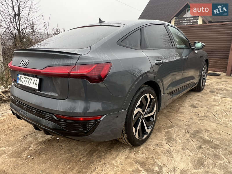 Внедорожник / Кроссовер Audi Q8 Sportback e-tron 2023 в Харькове