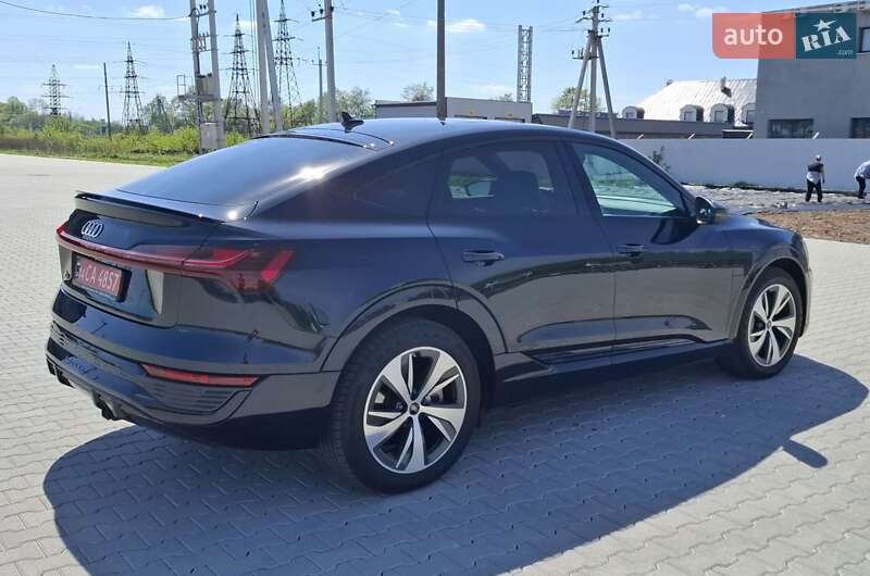 Внедорожник / Кроссовер Audi Q8 Sportback e-tron 2023 в Львове