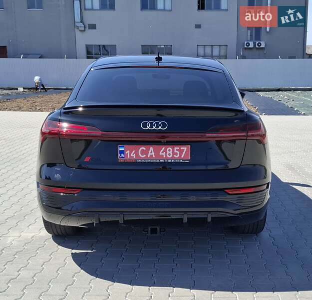 Внедорожник / Кроссовер Audi Q8 Sportback e-tron 2023 в Львове