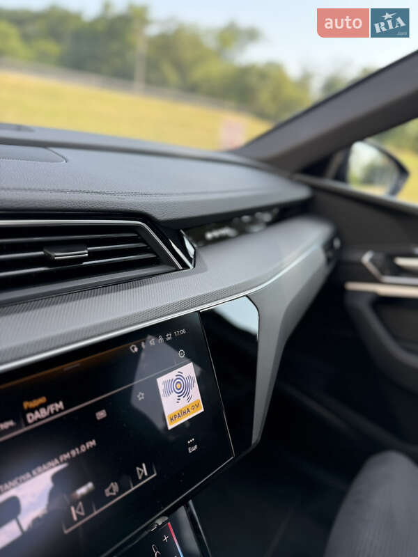Внедорожник / Кроссовер Audi Q8 Sportback e-tron 2023 в Одессе
