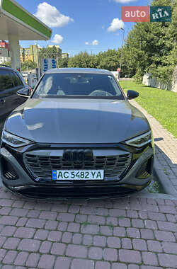 Позашляховик / Кросовер Audi Q8 Sportback e-tron 2023 в Луцьку