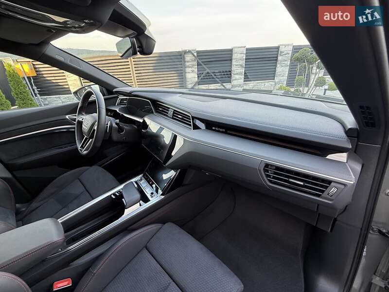 Внедорожник / Кроссовер Audi Q8 Sportback e-tron 2023 в Черновцах