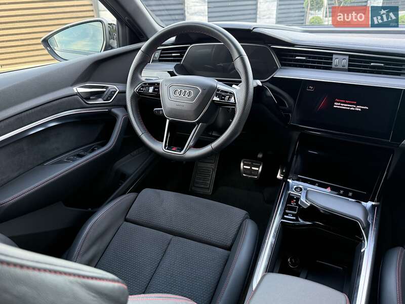 Внедорожник / Кроссовер Audi Q8 Sportback e-tron 2023 в Черновцах
