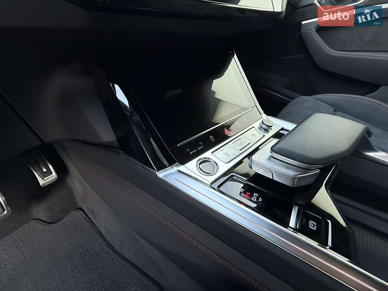 Внедорожник / Кроссовер Audi Q8 Sportback e-tron 2023 в Черновцах