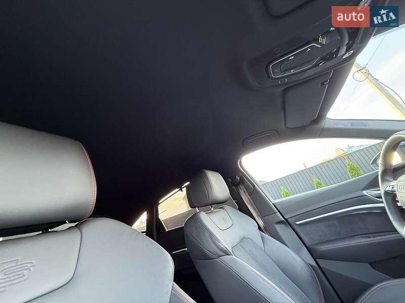 Внедорожник / Кроссовер Audi Q8 Sportback e-tron 2023 в Черновцах