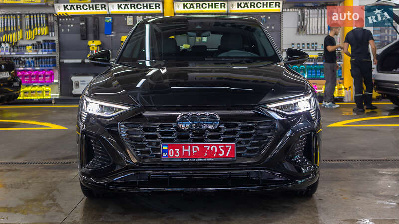 Audi Q8 Sportback e-tron 2023