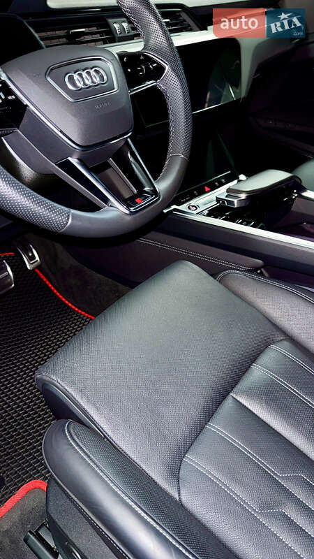 Внедорожник / Кроссовер Audi Q8 Sportback e-tron 2023 в Черновцах фото 37 Внедорожник / Кроссовер Audi Q8 Sportback e-tron 2023 в Черновцах