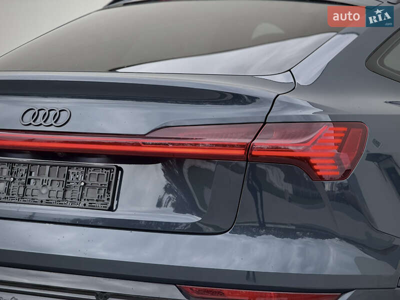 Позашляховик / Кросовер Audi Q8 Sportback e-tron 2023 в Луцьку фото 42 Позашляховик / Кросовер Audi Q8 Sportback e-tron 2023 в Луцьку