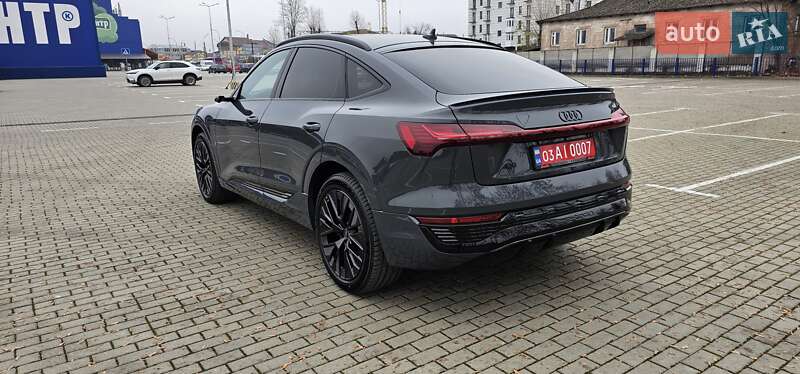 Позашляховик / Кросовер Audi Q8 Sportback e-tron 2024 в Тернополі