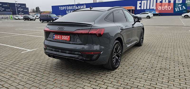 Позашляховик / Кросовер Audi Q8 Sportback e-tron 2024 в Тернополі