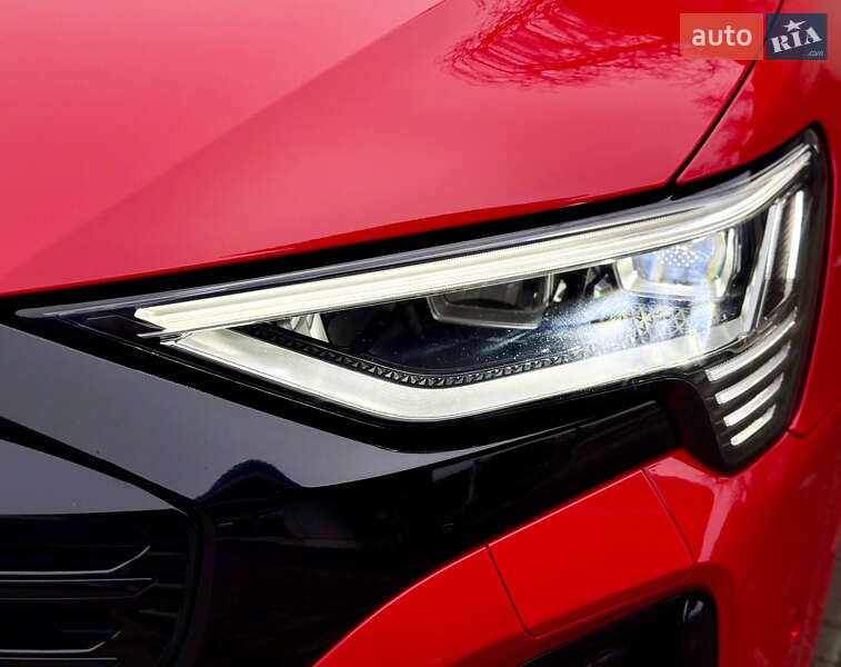 Внедорожник / Кроссовер Audi Q8 Sportback e-tron 2023 в Днепре