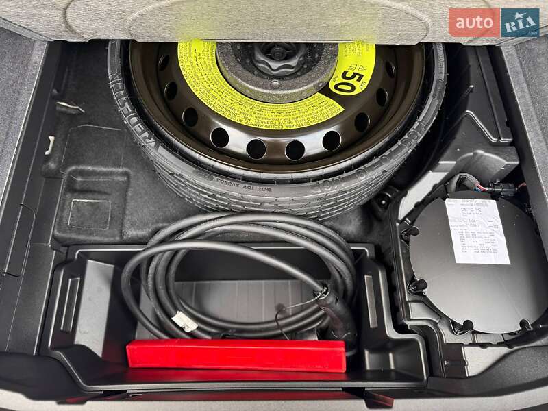 Внедорожник / Кроссовер Audi Q8 Sportback e-tron 2023 в Луцке фото 37 Внедорожник / Кроссовер Audi Q8 Sportback e-tron 2023 в Луцке