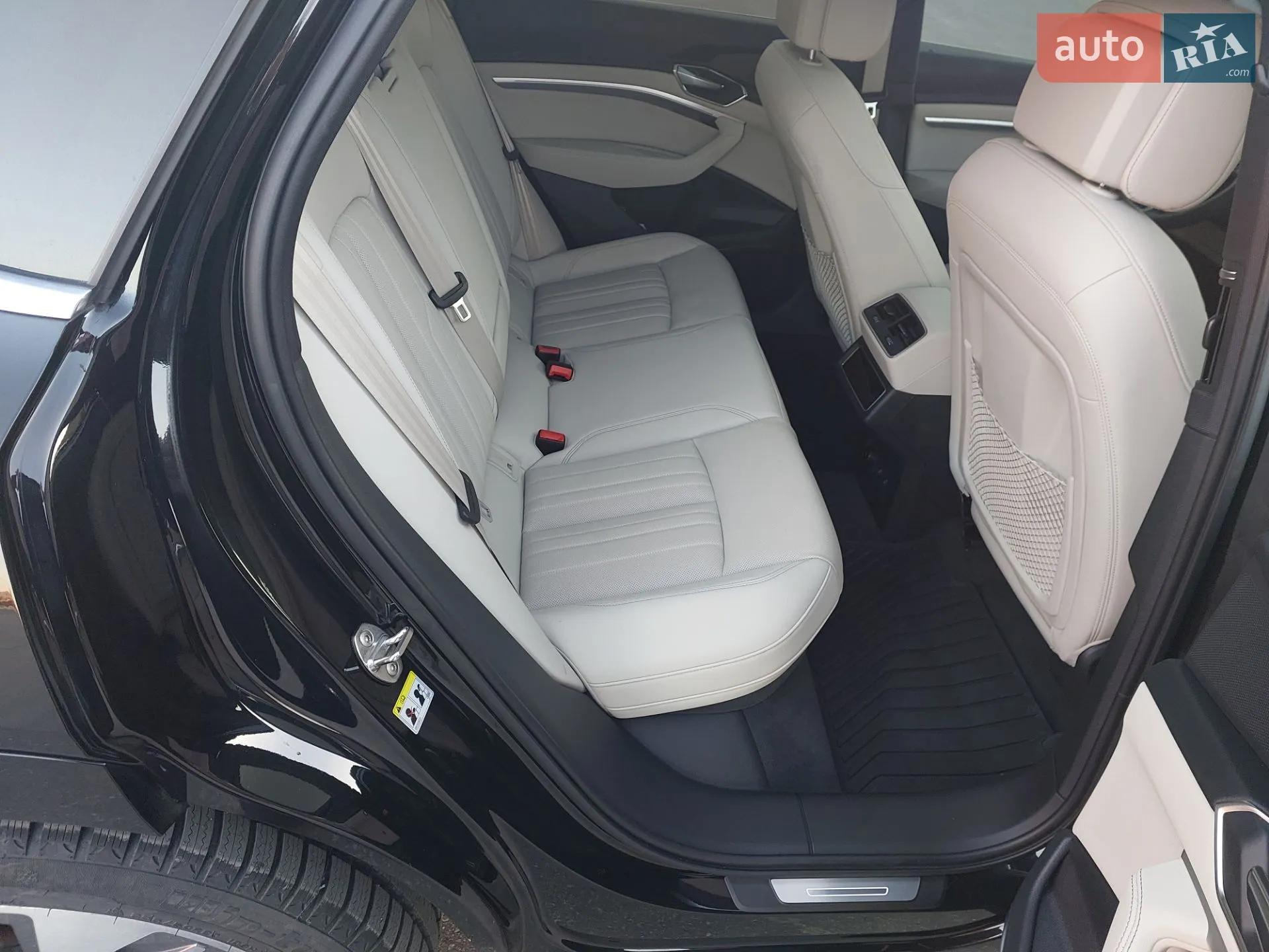 2023 Audi Q8 - мініатюра 29