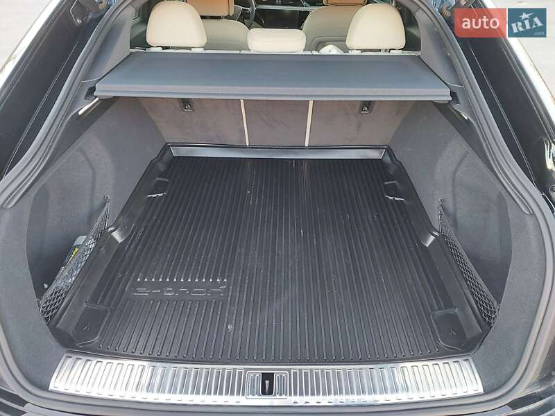 Внедорожник / Кроссовер Audi Q8 Sportback e-tron 2023 в Харькове фото 49 Внедорожник / Кроссовер Audi Q8 Sportback e-tron 2023 в Харькове