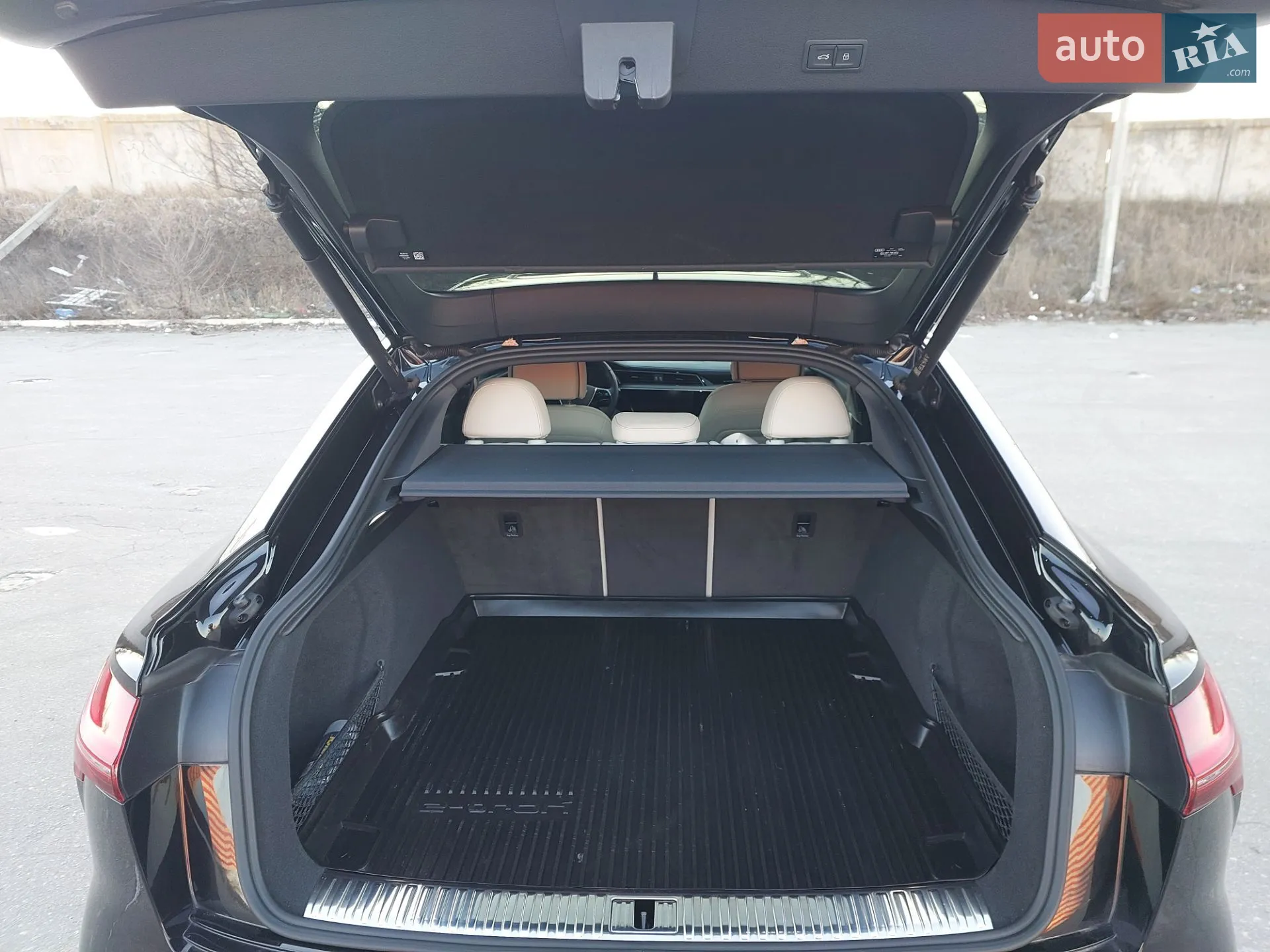 2023 Audi Q8 - мініатюра 48
