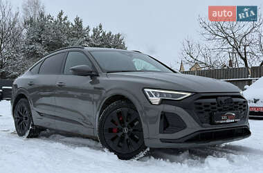Позашляховик / Кросовер Audi Q8 Sportback e-tron 2023 в Луцьку