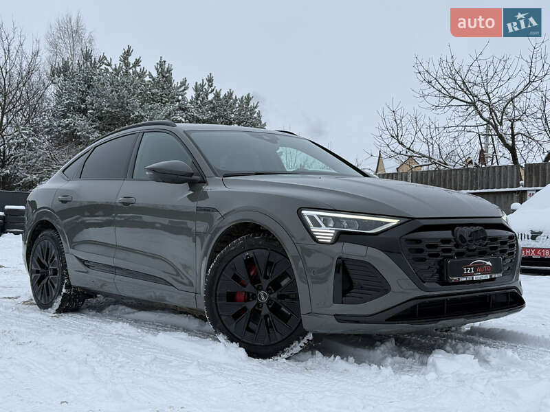 Audi Q8 Sportback e-tron 2023