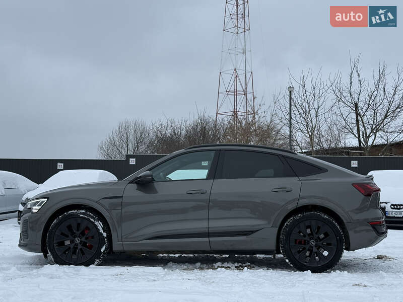 Внедорожник / Кроссовер Audi Q8 Sportback e-tron 2023 в Луцке