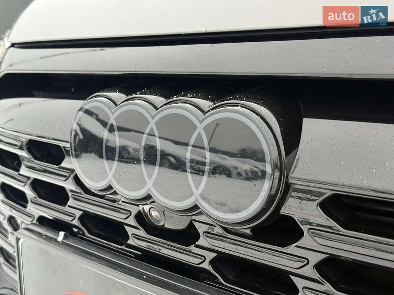 Внедорожник / Кроссовер Audi Q8 Sportback e-tron 2023 в Луцке