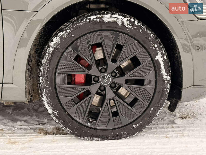 Внедорожник / Кроссовер Audi Q8 Sportback e-tron 2023 в Луцке