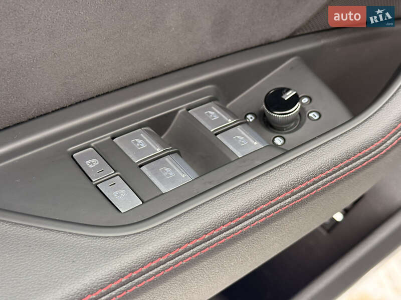 Внедорожник / Кроссовер Audi Q8 Sportback e-tron 2023 в Луцке