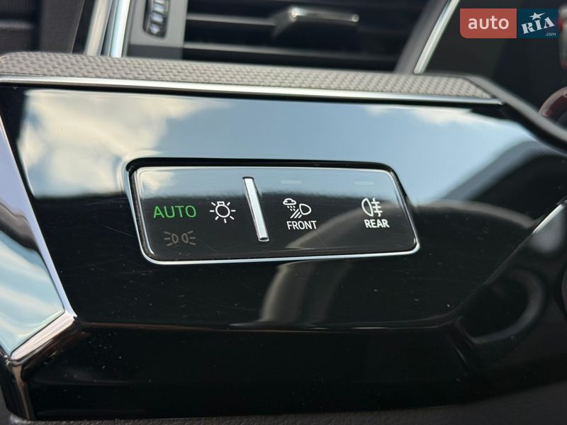 Внедорожник / Кроссовер Audi Q8 Sportback e-tron 2023 в Луцке