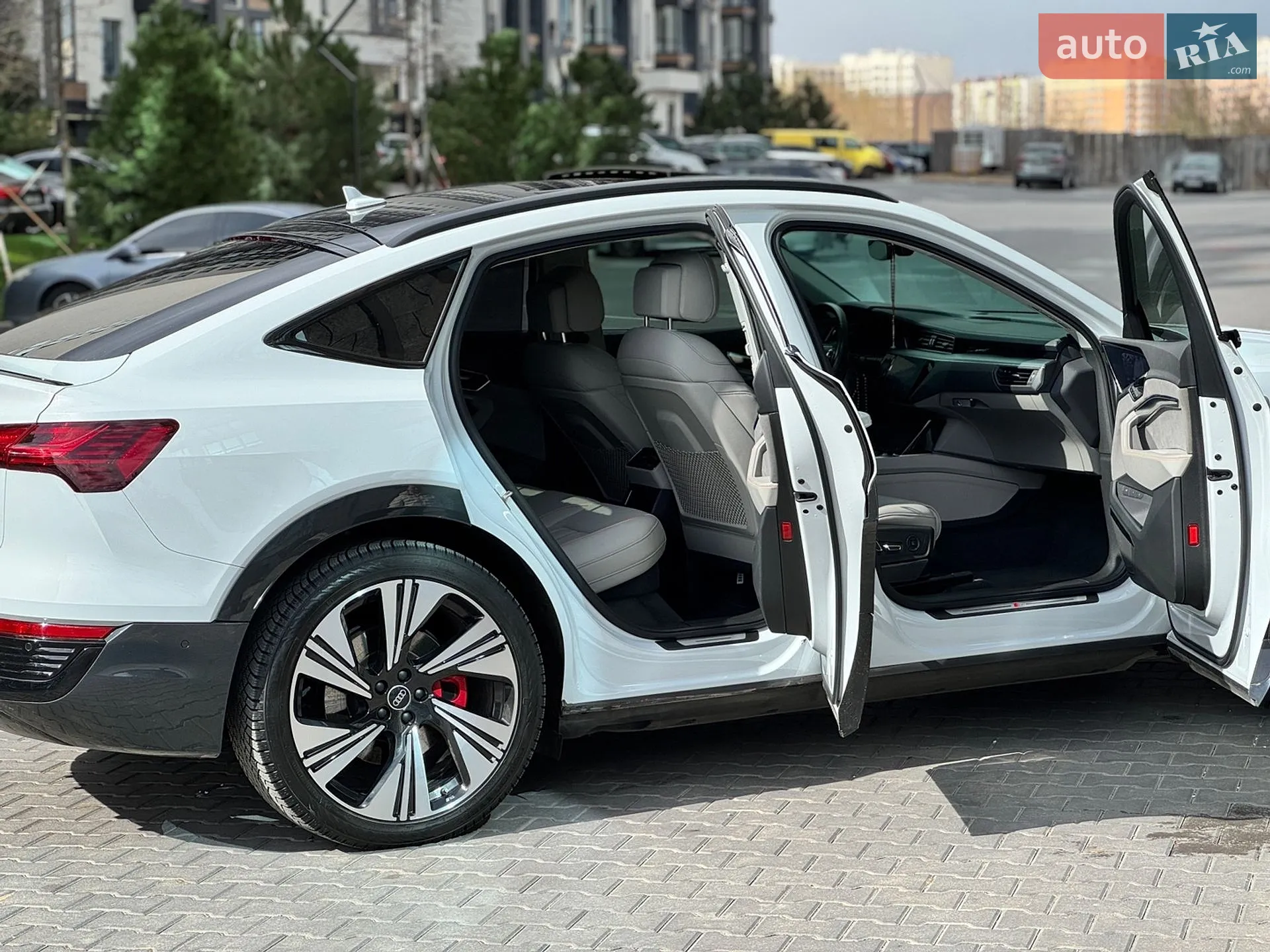 2023 Audi Q8 - мініатюра 32