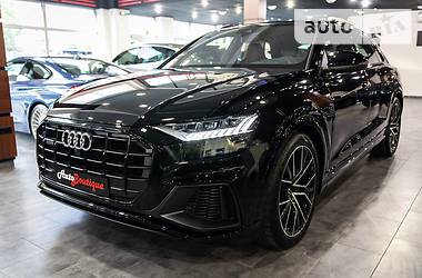 Внедорожник / Кроссовер Audi Q8 2018 в Одессе