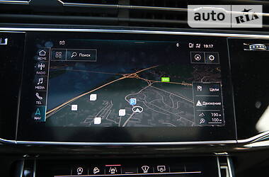 Позашляховик / Кросовер Audi Q8 2018 в 