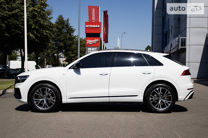 Позашляховик / Кросовер Audi Q8 2019 в Києві фото 8 Позашляховик / Кросовер Audi Q8 2019 в Києві