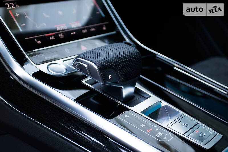 Позашляховик / Кросовер Audi Q8 2019 в Києві фото 23 Позашляховик / Кросовер Audi Q8 2019 в Києві