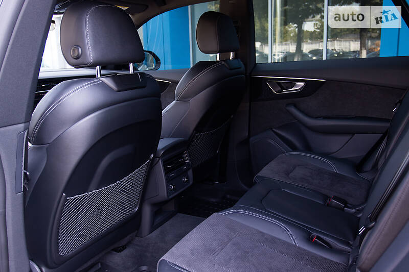 Позашляховик / Кросовер Audi Q8 2019 в Києві фото 41 Позашляховик / Кросовер Audi Q8 2019 в Києві