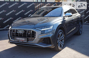 Позашляховик / Кросовер Audi Q8 2018 в  фото 2 Позашляховик / Кросовер Audi Q8 2018 в