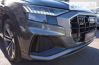 Позашляховик / Кросовер Audi Q8 2018 в  фото 12 Позашляховик / Кросовер Audi Q8 2018 в