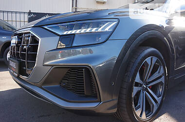 Позашляховик / Кросовер Audi Q8 2018 в  фото 11 Позашляховик / Кросовер Audi Q8 2018 в