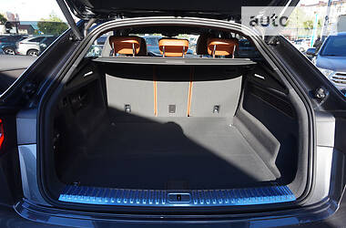Позашляховик / Кросовер Audi Q8 2018 в  фото 26 Позашляховик / Кросовер Audi Q8 2018 в