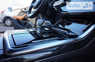 Позашляховик / Кросовер Audi Q8 2018 в  фото 42 Позашляховик / Кросовер Audi Q8 2018 в