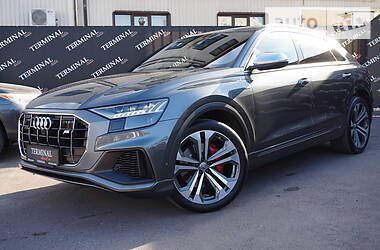 Позашляховик / Кросовер Audi Q8 2018 в  фото 74 Позашляховик / Кросовер Audi Q8 2018 в