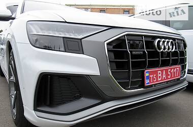 Позашляховик / Кросовер Audi Q8 2020 в Києві