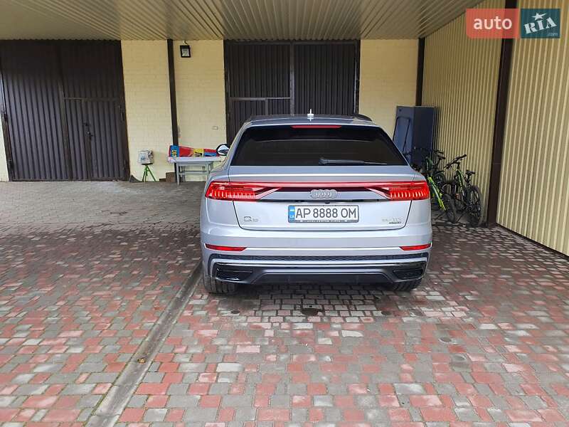 Внедорожник / Кроссовер Audi Q8 2018 в Ивано-Франковске